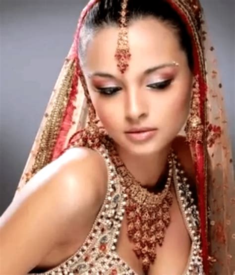 印度美女长得漂亮吗