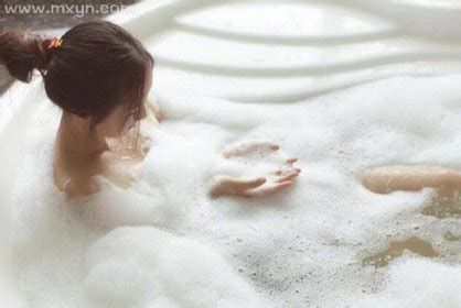周公解梦梦到洗澡是什么意思