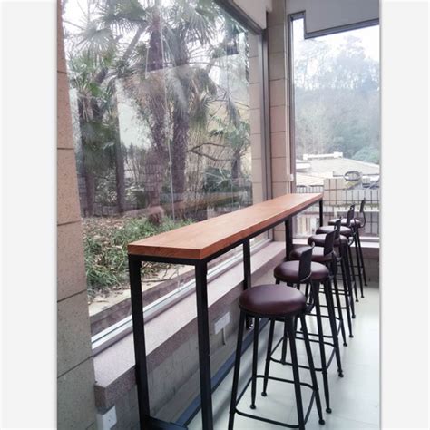 咖啡厅窗边凳子怎么拍照