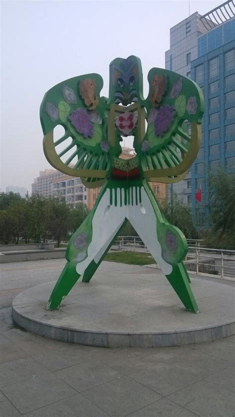 哈尔滨玻璃钢公园雕塑批发价格
