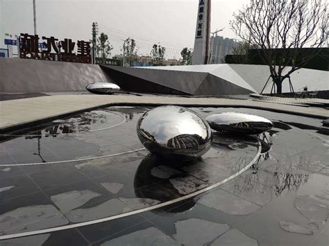 商丘景观玻璃钢雕塑制造