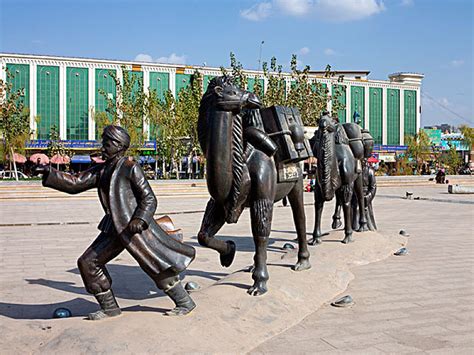 喀什雕塑摆件厂家