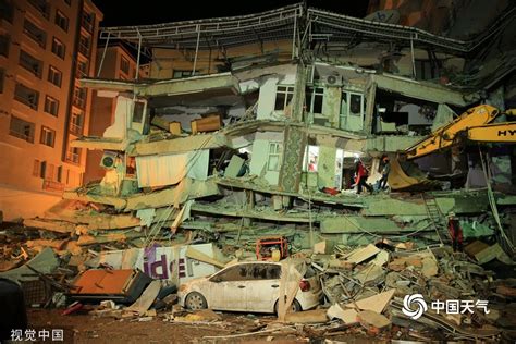 土耳其发生7.8级地震的视频