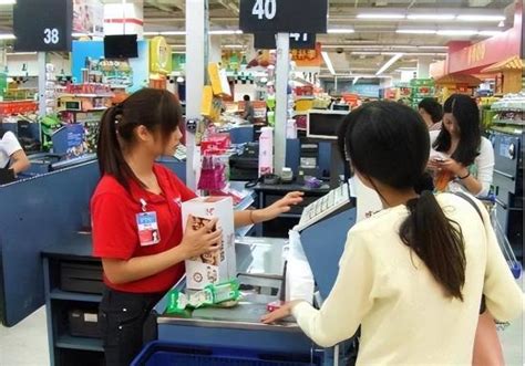 在南阳超市上班工资多少