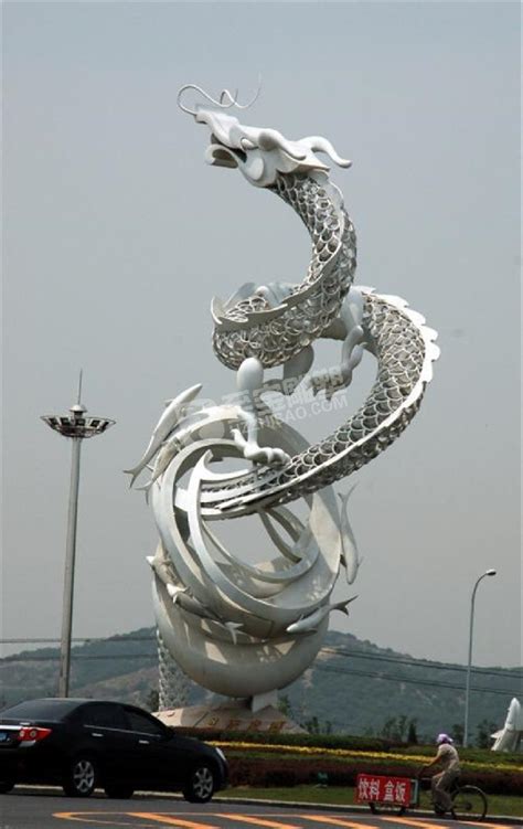 大型中国龙不锈钢雕塑