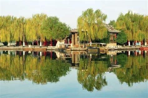 大明湖有多少年的历史了