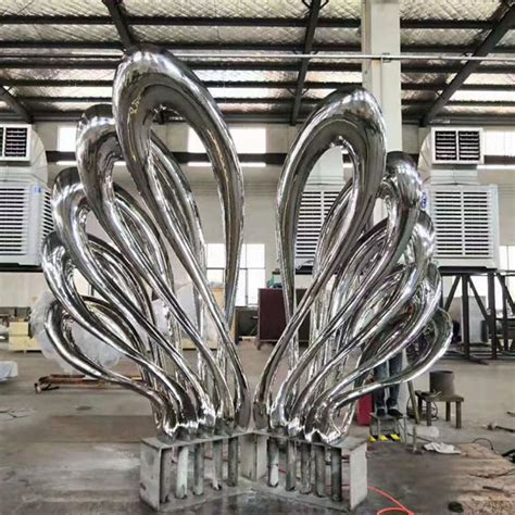 天津不锈钢雕塑抽象定制厂家