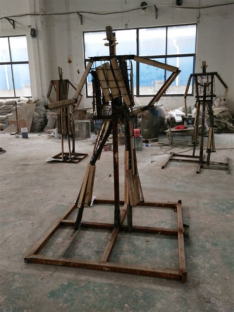 天津玻璃钢雕塑制作厂家