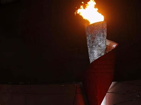 奥运会圣火是怎么传递的