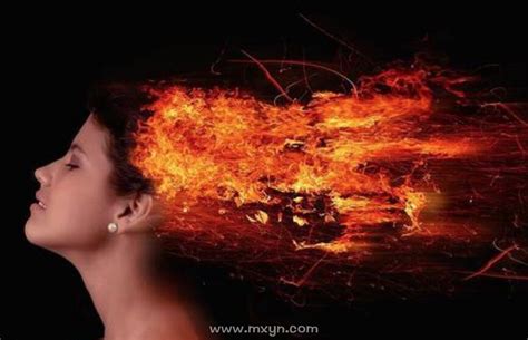 女人梦到火是什么征兆