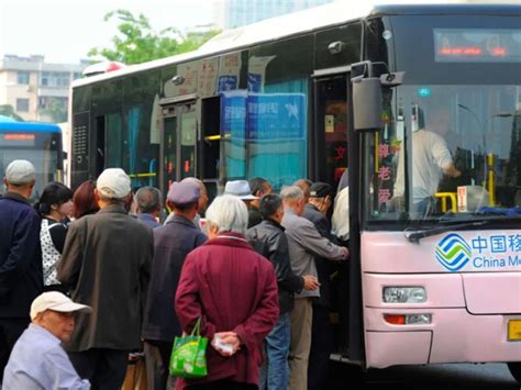 宁波要取消老年免费公交吗