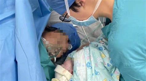 宁波59岁孕妇产下女婴