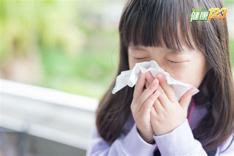 宝宝流鼻涕感冒会发烧吗