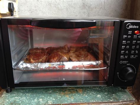 小型电烤箱烤肉的做法