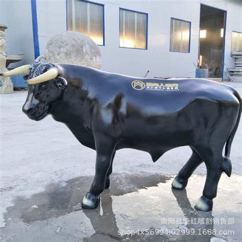 山东玻璃钢牛动物雕塑定制
