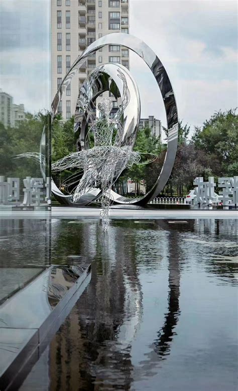 山西大型不锈钢雕塑
