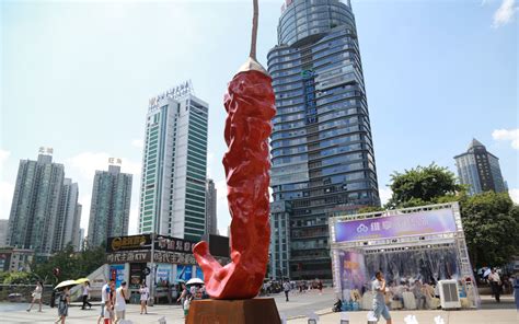 巨型辣椒雕塑图片
