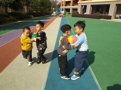 幼儿园大班户外篮球游戏