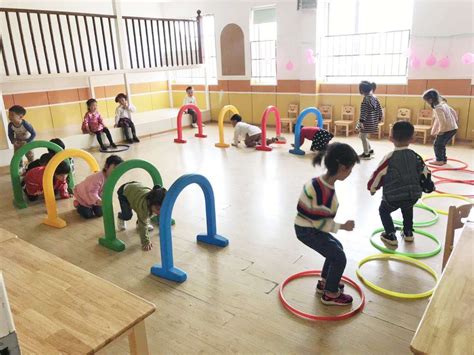 幼儿园户外活动体操真欢乐教案