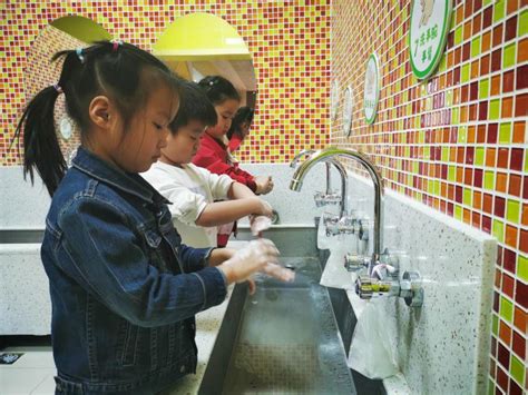 幼儿园流水洗手设施