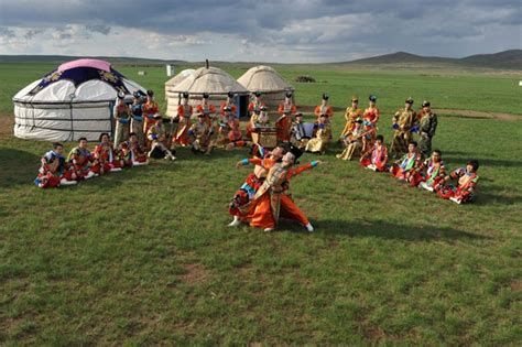 幼儿园社会教案能歌善舞的蒙古族