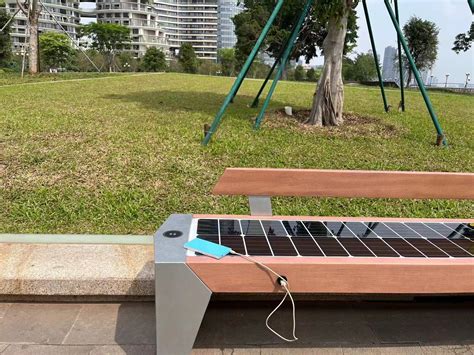 广州太阳能户外充电椅