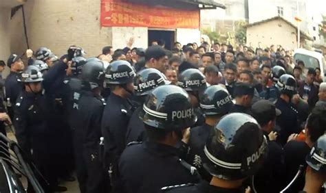 广西警方打击聚众斗殴