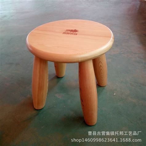 废旧圆木做椅子