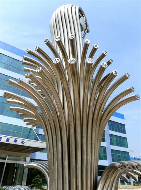 异形钢管雕塑