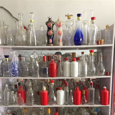 徐州玻璃酒瓶制品厂