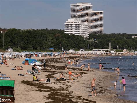 德国海滩人都光着晒太阳吗