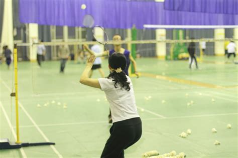 成年人羽毛球培训杭州