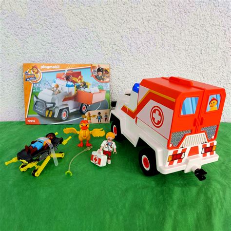 摩比世界救护车玩具