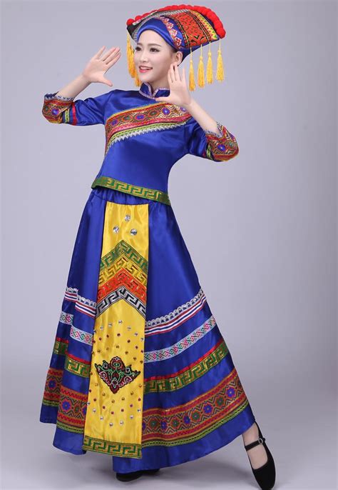 旗袍是哪个少数民族的服饰