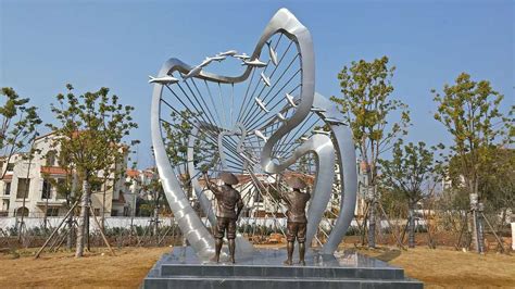 晋江市专业不锈钢雕塑设计