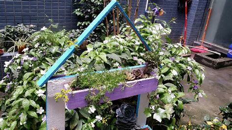 木箱子改造小院花盆