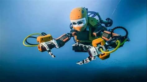 机器人潜水救援的动画片
