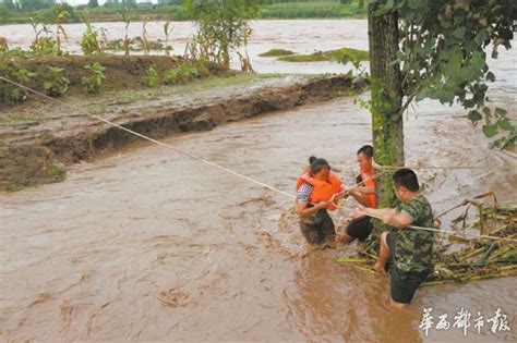 村民被洪水围困二十小时