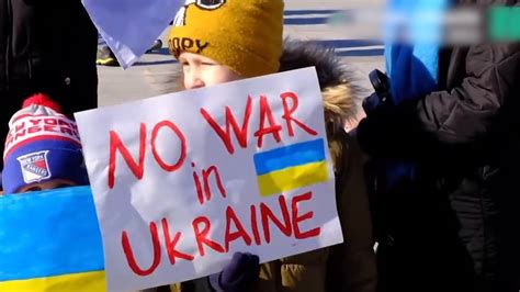 柏林爆发抗议军援乌克兰