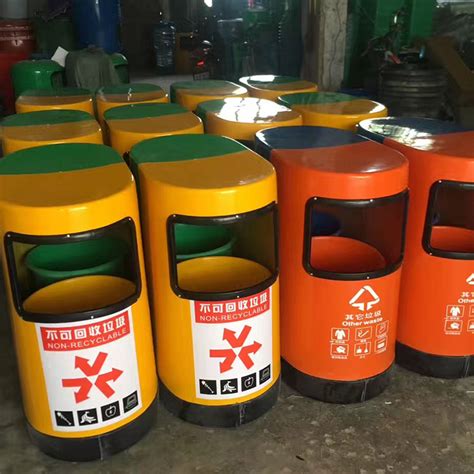 桂林玻璃钢垃圾桶公司