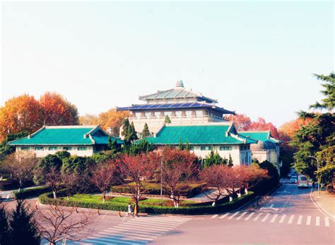 武汉大学教务部地址