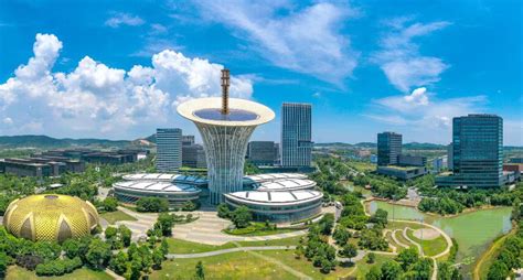 武汉市东湖新技术开发区光谷大道