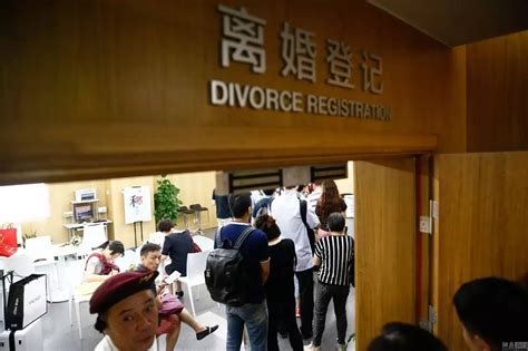 民政局结婚和离婚是在一个窗口吗