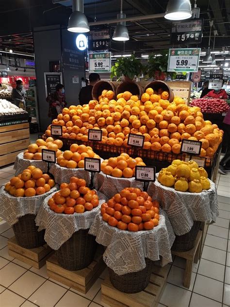 水果店只卖橙子