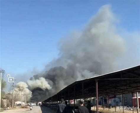 河北沧州一工厂发生爆燃原声