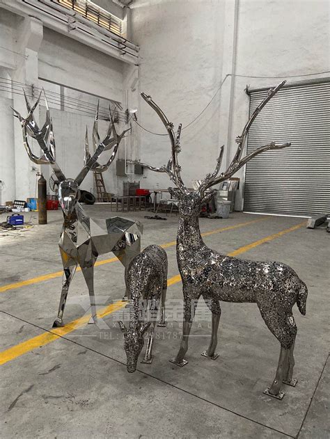 河南不锈钢镂空鹿雕塑艺术摆件
