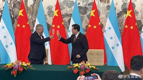洪都拉斯寻求与中国建立外交关系