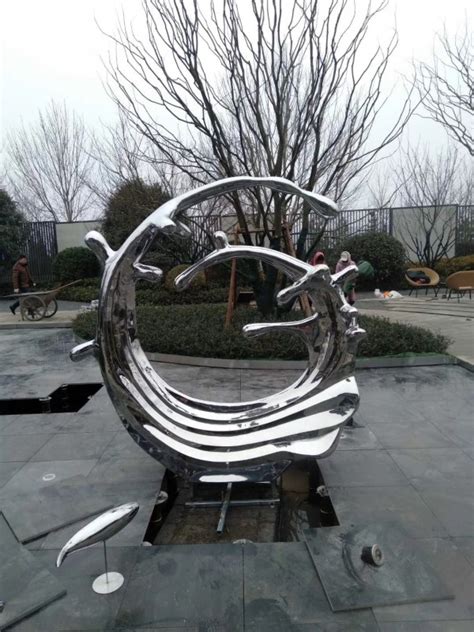 海南不锈钢金属雕塑介绍