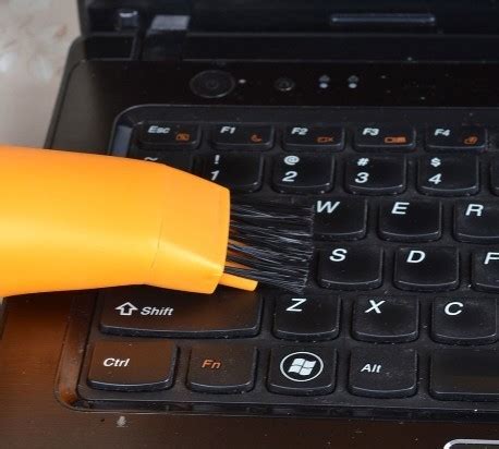 清理笔记本键盘的最佳方法