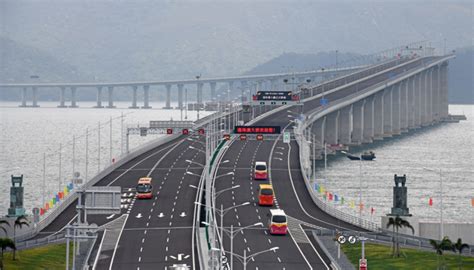 港珠澳大桥穿梭巴士到香港哪里